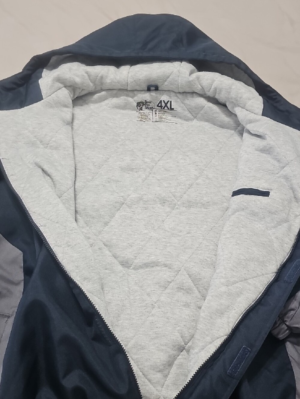 Mens BASSpro Jacket - Picture 5 of 6